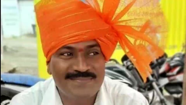 एलसीबी ला वाळू तस्कर सापडतात मग महसूल प्रशासन काय करते असा सवाल सामाजिक कार्यकर्ते उत्तम बालटे यांनी उपस्थित केला आहे