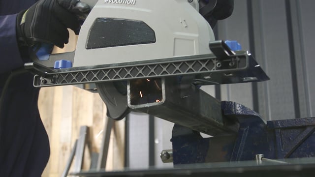 Okružní pila na kov S210CCS Evolution - 1800W, Ø 210 mm