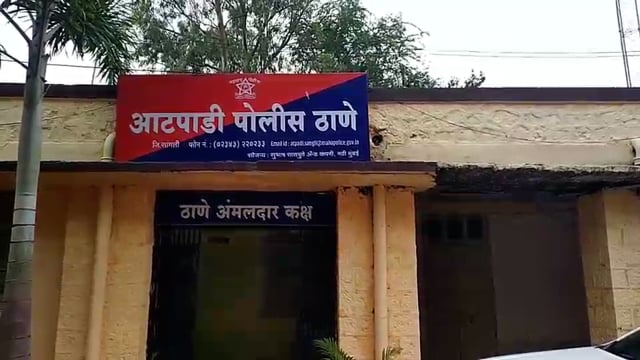 बंद घरात घरफोडी दोन लाख 32 हजार आचा ऐवज लंपास दिघंची च्या ढगे चा मळा येथील घटना