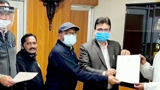 किरन्दुल में एमएमडब्ल्यू इंटक यूनियन ने विभिन्न मांगों को लेकर एनएमडीसी परियोजना अधिशासी निदेशक को सौंपा ज्ञापन