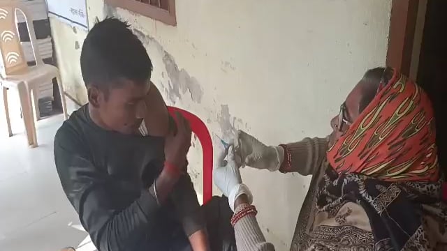 हिलसा प्रखंड क्षेत्र में 1370 लोगो को लगाया गया कोविड-19 का टिका