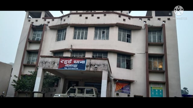 रहुई थाना गेट के समीप आज मंगलवार को चलाया गया वाहन चेकिंग अभियान।