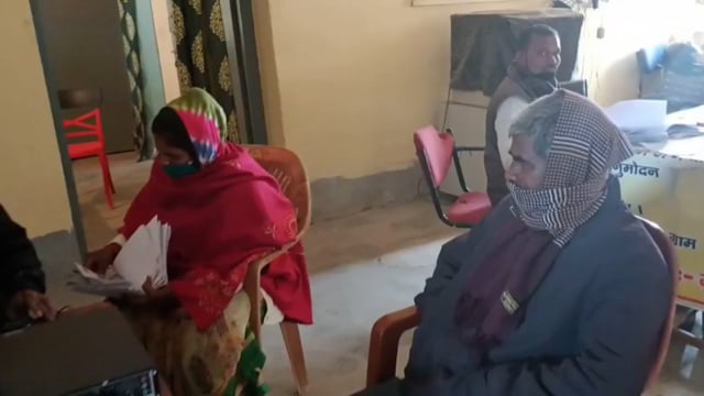 सर्वर बाधित रहने की वजह से पेंशन लाभुकों का नहीं हो रहा जीवन प्रमाणीकरण।