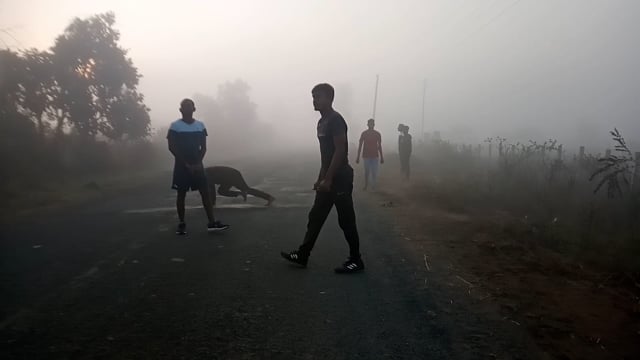 #महागाव येथील तरुण युवा शरीर उपयोगी व्यायाम करतांना..! 
#व्यायाम शरीरासाठी आवश्यक.