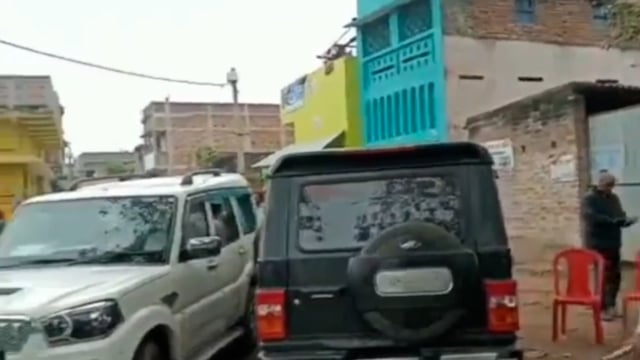 नाली विवाद को लेकर दो पक्षों के बीच मारपीट।