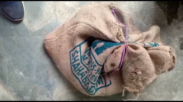 सिरदला पुलिस ने मोहनाकेवाल गांव में छापेमारी कर 10 लीटर महुआ शराब किया बरामद एक को किया गिरफ्तार