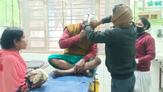 नूरसराय थाना क्षेत्र के रामडीहा गांव में जमीनी विवाद को लेकर दो पक्षों में हुई जमकर मारपीट 5 लोग हुए जख्मी ।