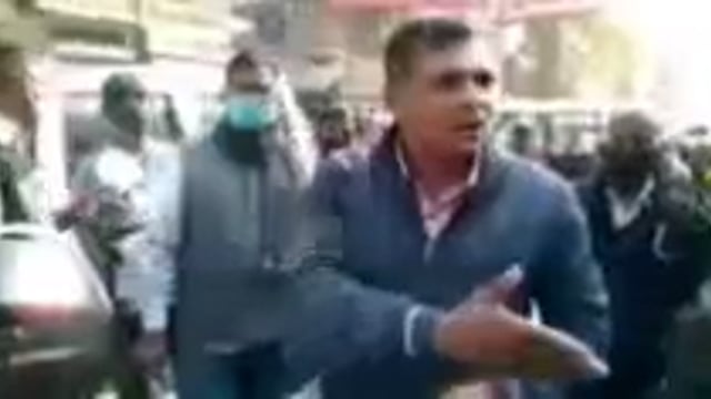 प्रजातंत्र चौक के समीप  वाहन चेकिंग के दौरान जमकर हाई वोल्टेज  ड्रामा,चालान काटे जाने पर मचा बवाल