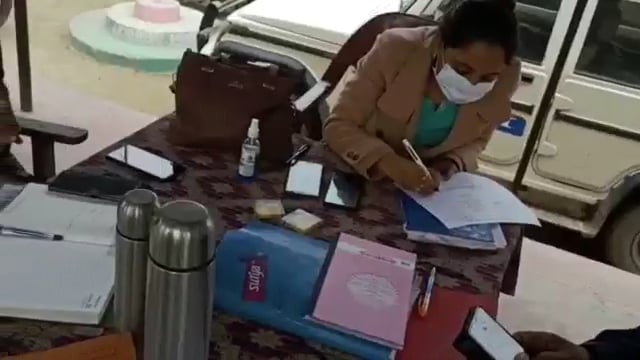 हथौड़ी थाना परिसर में जनता दरबार का हुआ आयोजन