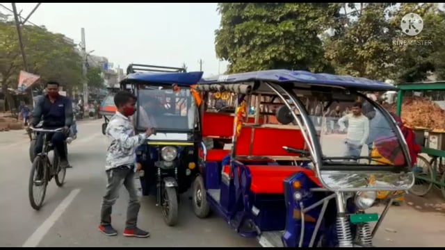 बिना ड्राइविंग लाइसेंस और नाबालिग बड़ी संख्या में करते हैं टोटो का परिचालन , दुर्घटना लगातार जारी