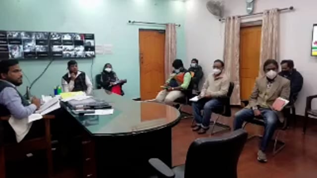 जिला पदाधिकारी यशपाल मीणा ने किया स्वास्थ्य विभाग के टीकाकरण कार्यों की समीक्षा