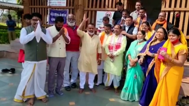 छत्तीसगढ़ के राज्यसभा सांसद रामविचार नेताम ने दंतेवाड़ा पहुंच किया माँ दंतेश्वरी जी का दर्शन