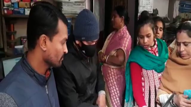 हिलसा नगर परिषद के बार्ड संख्या 13 में शिविर लगा मुफ्त में बनाया गया ई श्रम कार्ड