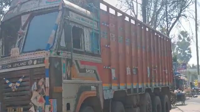 दोमुहान मोड़ पर शराब के नशे में ट्रक को ओवरटेक कर रहा सीआईएसएफ का जवान हुआ गिरफ्तार