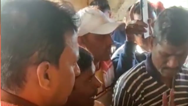 गहरपुर में पंचायत सचिव के चुनाव में दबंगो ने ग्रामीणों को खदेड़ डाला अपने उम्मीदवार के पक्ष में वोट