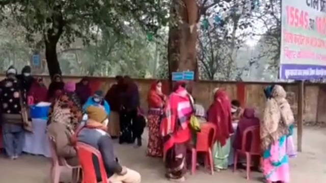 मेजरगंज रेफरल अस्पताल में परिवार नियोजन को लेकर महिलाओं के लिए तीन काउंटर लगाया गया