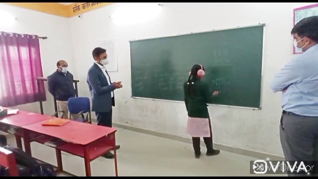 कलेक्टर कोरिया पहुंचे आवासीय विद्यालय सुरक्षा के लिए जानकारी