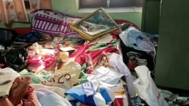 बैरगनिया नगर की आबकारी चौक पर अज्ञात डकैतों ने की लूटपाट।