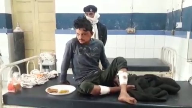 अपनी प्रेमिका से मिलने गए प्रेमी की चोर कह कर ग्रामीणों ने पीटा, पुलिस ने दर्ज किया चोरी का मामला