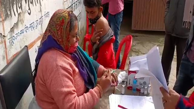 हिलसा पीएचसी में 420 लोगो को लगाया गया कोरोना वैक्सीन