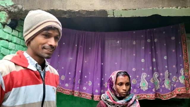 खानपुर गांव में बीती रात तेज आंधी के बाद हुई बारिश में घर का गिरा छत, आठ घायल