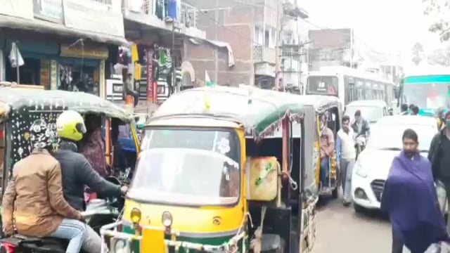 हिलसा बाजार में भीषण जाम लगने से यातायात बाधित,लोगो की हुई परेशानी