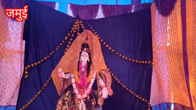 बजरंग दल खड़गौर की ओर से आते जाते सभी गाड़ी वाले को प्रसाद वितरण किया गया।