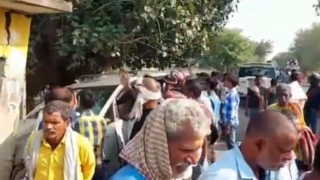 इनोवा कार ने मारी मोटरसाइकिल सवार को टक्कर।