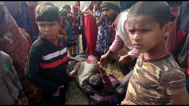 अलीपुर गांव के समीप अज्ञात वाहन की चपेट में आने से बैंककर्मी घायल