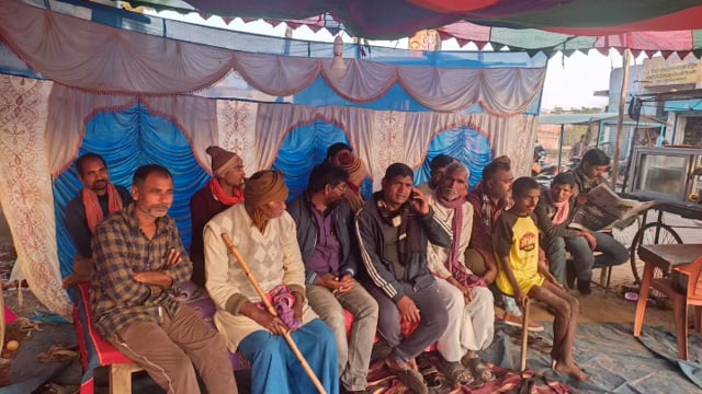 गावां के माल्डा में मजदूर सेवक का 7 सूत्री मांगों को लेकर दूसरे दिन भी जारी रहा धरना 