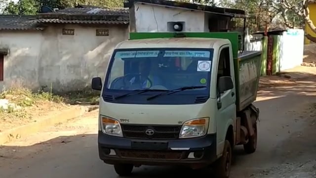 किरन्दुल में नगरपालिका द्वारा अनाउंसमेंट करवाकर टैक्स का भुगतान हेतु लोगों को किया गया सूचित