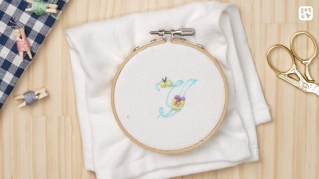 ビオラの花を刺繍しよう