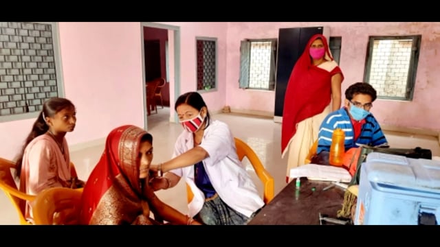 15 से 18 आयु वर्ग के किशोरों को लगा टिका