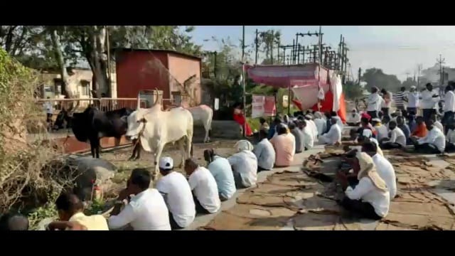 आटपाडी येथील महावितरण कार्यालयावरील आंदोलन महावितरण ने मागण्या मान्य केल्याने शेतकरी संघटनेच आंदोलन स्थगित