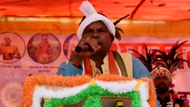 छत्तीसगढ़ के उद्योग एवं आबकारी मंत्री कवासी लखमा ने भूमकाल दिवस पर शहीदों को दी श्रद्धांजलि