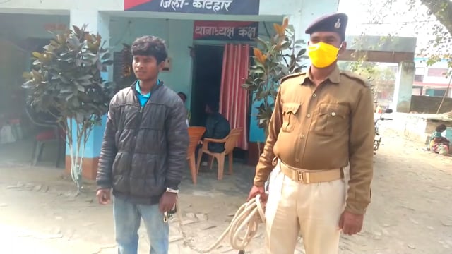 हसनगंज रौतारा पुलिस ने गुरुवार को ससुराल आए दमाद को 3 लीटर देसी शराब के साथ गिरफ्तार कर भेजा जेल