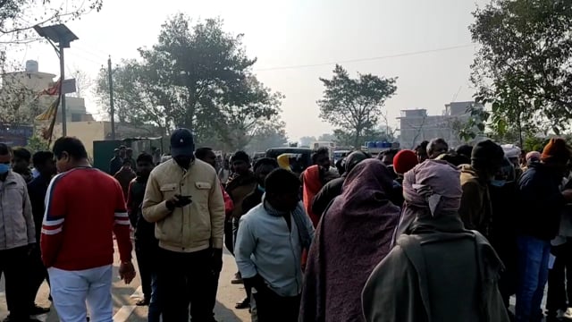 हादसे में बाइक सवार कारपेंटर की मौत, पिता जख्मी