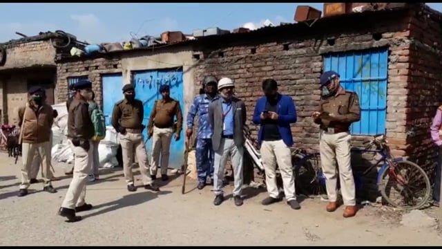 सोहसराय थाना क्षेत्र के छोटी पहाड़ी और पहाड़ तल्ली में जहरीली शराब कांड में शराब तस्करों के घर पर प्रशासन का चला बुलडोजर