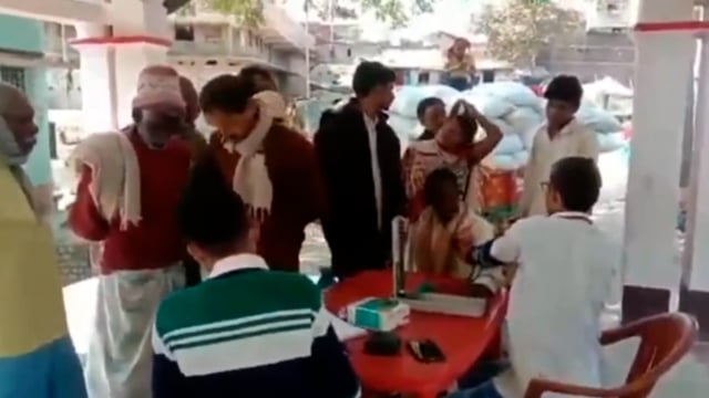 स्वास्थ्य जांच शिविर का आयोजन।