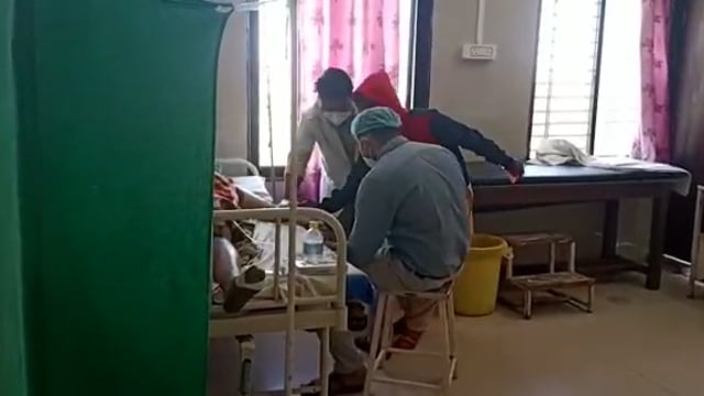 डिझेल टाकून महिलाला जाळण्याचा प्रयत्न