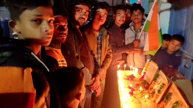 पिहरा में वीर शहीदों को दी गई श्रद्धांजलि 