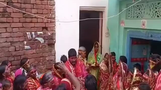 मदारपुर गांव में शिवलिंग का हुआ प्राण प्रतिष्ठा,भक्तिमय हुआ इलाका