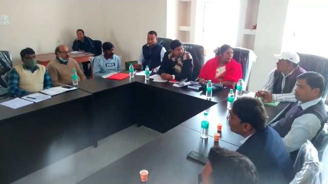 हसनगंज पंचायत समिति की पहली बैठक में ही कई अधिकारी रहे नदारद, स्पष्टीकरण की मांग