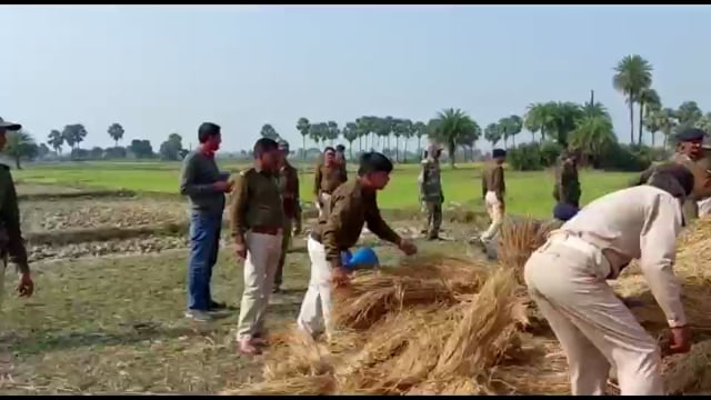 जमुई के सिकंदरा थाना क्षेत्र से आसमान में ड्रोन के मदद से भारी मात्रा में देशी शराब बरामद


