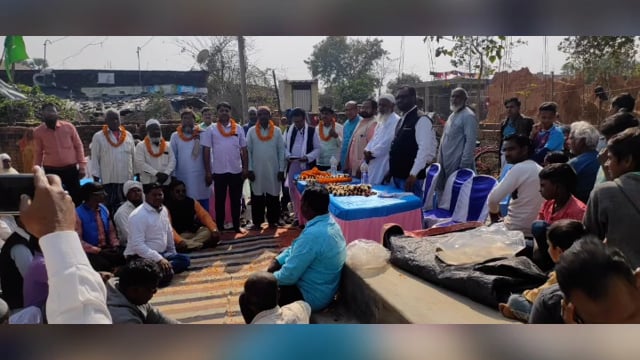 गड़गी में झामुमो अल्पसंख्यक कमेटी का हुआ गठन, पूर्व विधायक रहे मौजूद