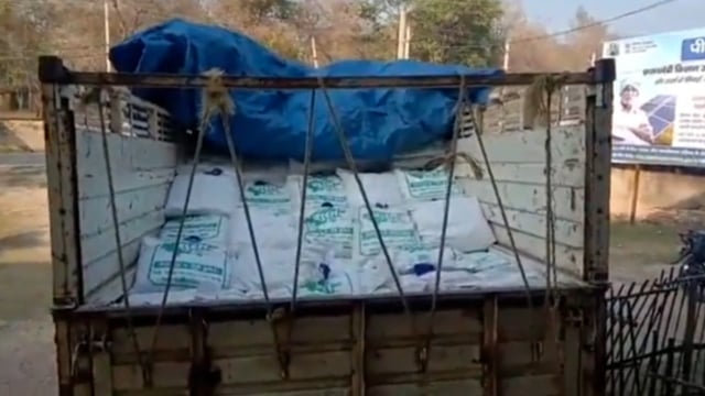 आंगनबाड़ी केंद्र पर वितरण किया जाएगा सुखा दूध का पाउडर।