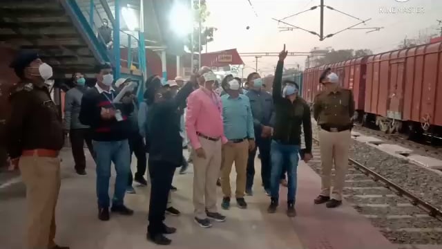 दानापुर डीआरएम प्रभात कुमार ने जमुई रेलवे स्टेशन का किया निरीक्षण पदाधिकारियों को दिए कई दिशा-निर्देश