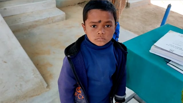 मधुमक्खी काटने से बच्चा समेत 3 जख्मी, लाया गया अस्पताल