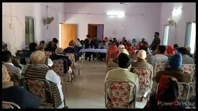 प्रखंड कार्यालय परिसर में नव गठित ग्राम कचहरी सदस्यों की बैठक आयोजित हुई जिसकी अध्यक्षता सुरसंड बीडीओ ने की