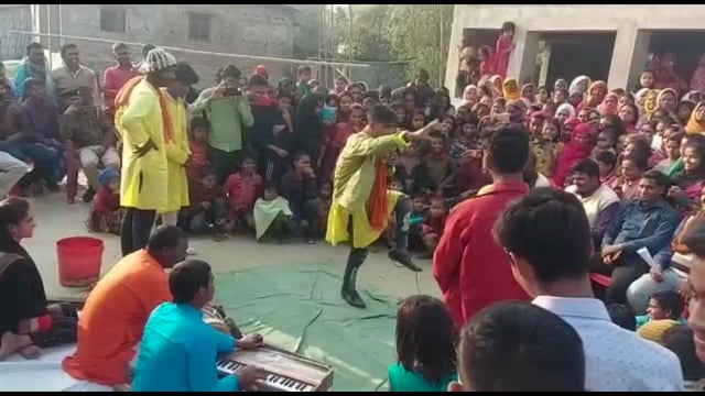 हसनगंज रौतारा पंचायत में अग्निशमन विभाग द्वारा आग से बचाव को लेकर लोगों को जागरूक किया गया